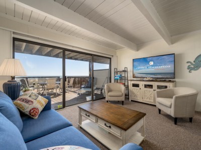 beachcolony3-33-living-area.jpg