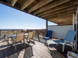 beachcolony3-5-lower-deck.jpg