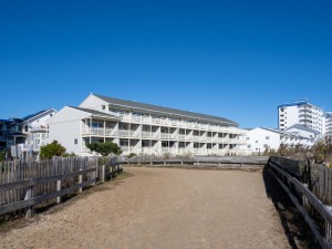 summerhouse5-2-exterior-beach-side.jpg