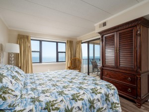 amberwaves503-15-primary-bedroom.jpg