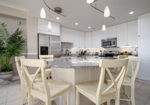 gateway1509cr-18-kitchen.jpg