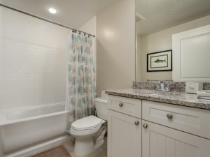 gateway1509cr-27-bath-2.jpg
