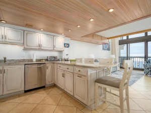 seawatch1905-14-open-floor-plan-kitchen.jpg