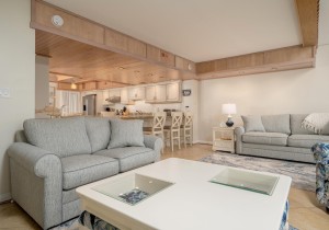seawatch1905-19-living-area.jpg