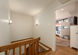 seawatch1905-21-2nd-floor-landing.jpg