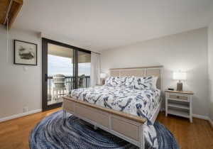 seawatch1905-26-primary-bedroom.jpg