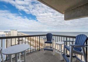 seawatch1905-7-balcony.jpg