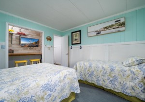 condesa302-19-bedroom-2.jpg