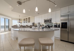 gateway213-11-kitchen.jpg