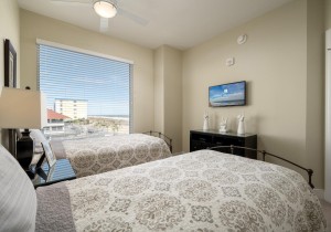 gateway213-19-bedroom-4.jpg