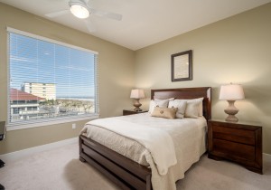 gateway213-21-bedroom-2.jpg