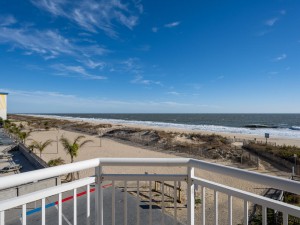 gateway213-4-view-north.jpg