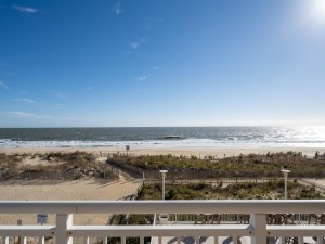 gateway213-5-view.jpg
