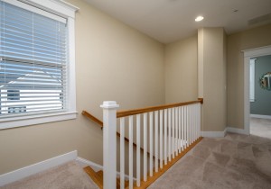 broadmarsh119e-17-upstairs-landing.jpg