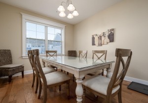 broadmarsh119e-22-dining-area.jpg