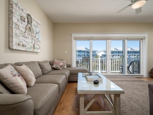broadmarsh119e-25-living-area.jpg