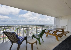 carousel1411-1-bayside-balcony.jpg