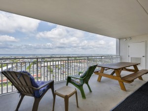 carousel1411-1-bayside-balcony.jpg