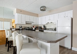 carousel1411-13-kitchen.jpg