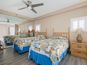 carousel1411-21-bedroom-3.jpg