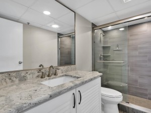 carousel1411-22-prim-bath.jpg