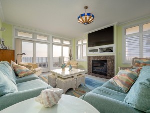 beachhouse101-13-living-area.jpg