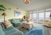 beachhouse101-14-living-area.jpg