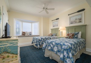 beachhouse101-27-bedroom-3.jpg