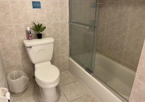 el-capt-405-bath-1-better-pic.jpg