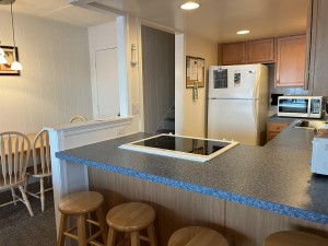 el-capt-405-kitchen-1.jpg