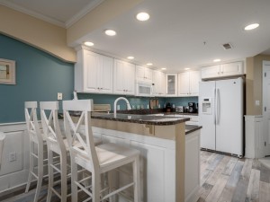 adagio307-11-kitchen.jpg