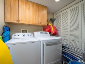 adagio305-25-laundry.jpg