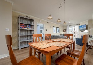 adagio305-3-dining-area.jpg