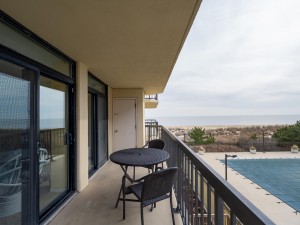 braemar314-2-balcony.jpg
