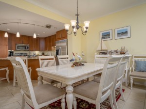 gateway214-13-dining-area.jpg