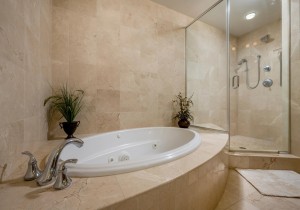 gateway214-18-primary-bath.jpg
