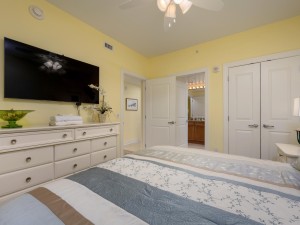 gateway214-20-bedroom-2.jpg