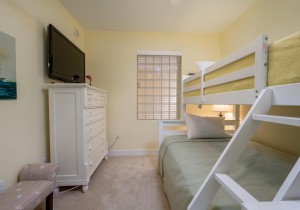 gateway214-23-bedroom-3.jpg