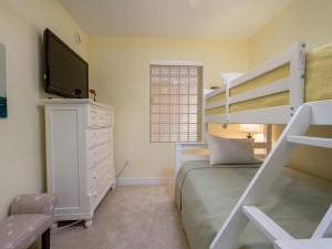 gateway214-23-bedroom-3.jpg
