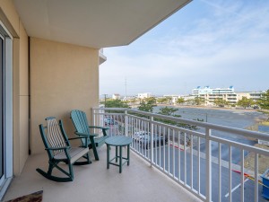 gateway214-4-balcony.jpg