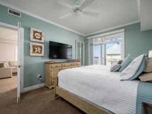 seasideretreat401-11-primary-bedroom.jpg