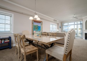 seasideretreat401-4-dining-area.jpg