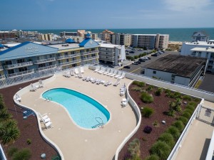 seasideretreat406-31-rooftop-pool.jpg