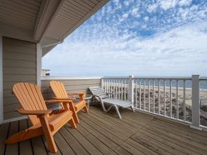 beachwalk7-1-balcony.jpg