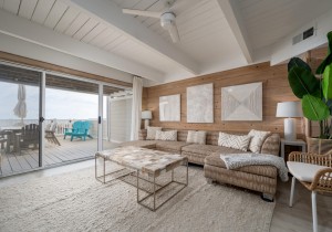 beachwalk7-17-living-area.jpg
