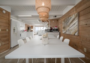 beachwalk7-20-dining-area.jpg