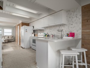 beachwalk7-23-kitchen.jpg