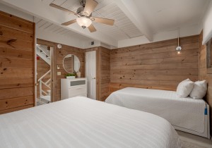 beachwalk7-32-bedroom-3.jpg
