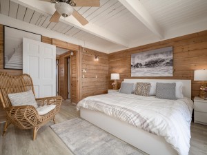 beachwalk7-34-bedroom-2.jpg