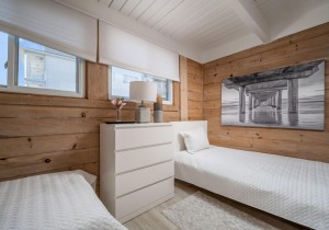 beachwalk7-35-bedroom-4.jpg